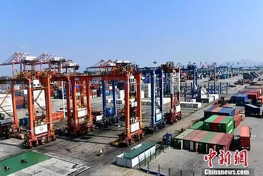 关于房价、人民币、股市……，这一次专家们讲透了！