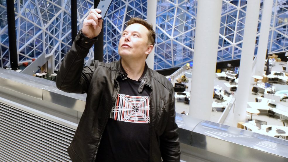Axel Springer(《商业内幕》的母公司)的CEO Mathias Dpfner和Elon Musk马斯克世界首富马斯克最新访谈全文 远见令人震撼！