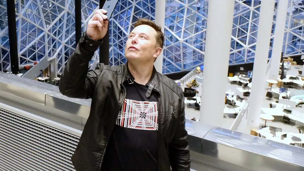 Axel Springer(《商业内幕》的母公司)的CEO Mathias Dpfner和Elon Musk马斯克世界首富马斯克最新访谈全文 远见令人震撼!