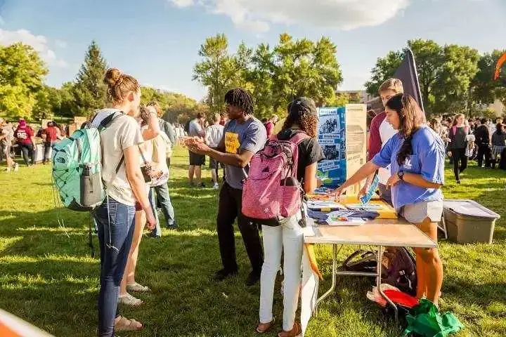 %title插图%num 留学‖在美国留学如何做到快速适应?同学们可以从这几方面准备